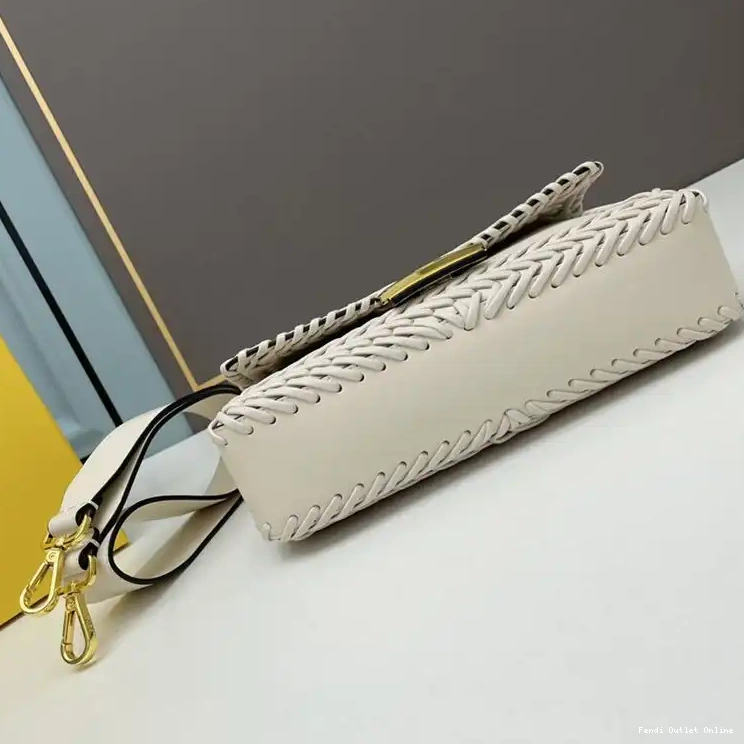 Cheap White Bag Medium Stitching Fendi In Leather Baguette 0621